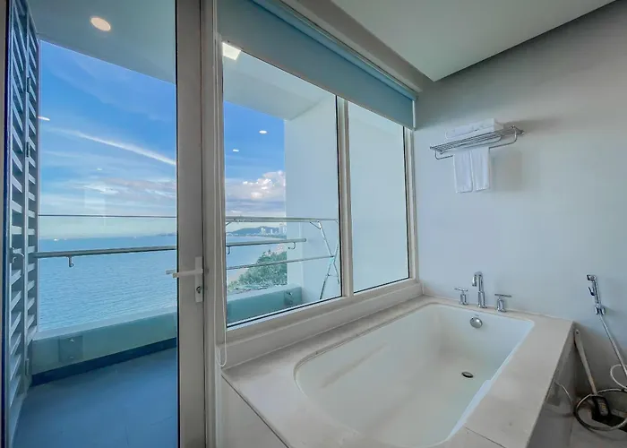 Luxury Seaview Apartments Managed By Anh Nha Trang, Vietnam
